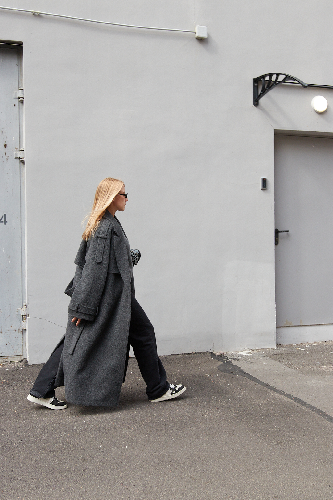 Gaijin Alien look 4